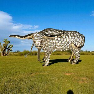 Estee Lauder 2000 Shimmering Steer Swarovski Compact Solid Gold Tone